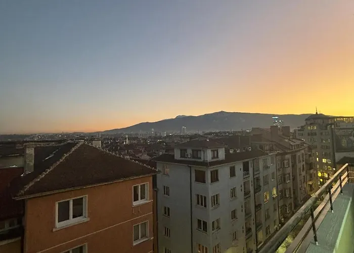 Skyline Terrace Apartment In Center 2 *